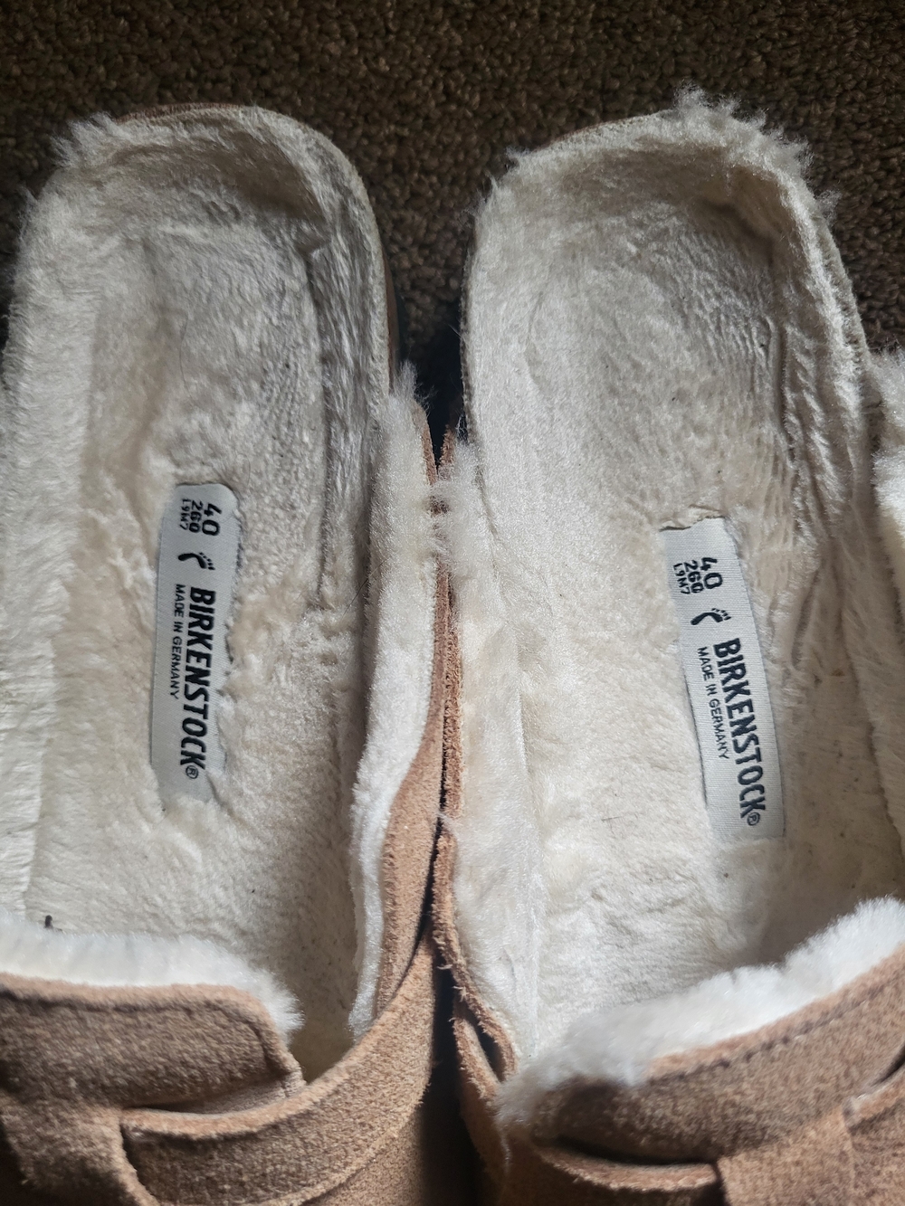 Birkenstock Suede Tan~Shearling Lined~Mule Clogs~Size 40. - Picture 9 of 13